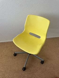 IKEA SNILLE Swivel Desk Chair – Yellow