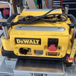 DeWalt~planer~DW735~13~inch~and~metal~stand~plus~new~extension