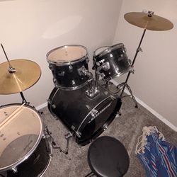 Ludwig Drumset