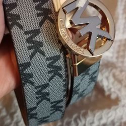 Michael Kors Ladies Belt Size Medium 