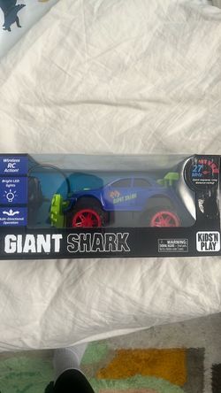Giant Shark wireless truck