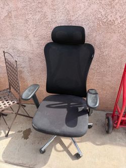 Gaming chair