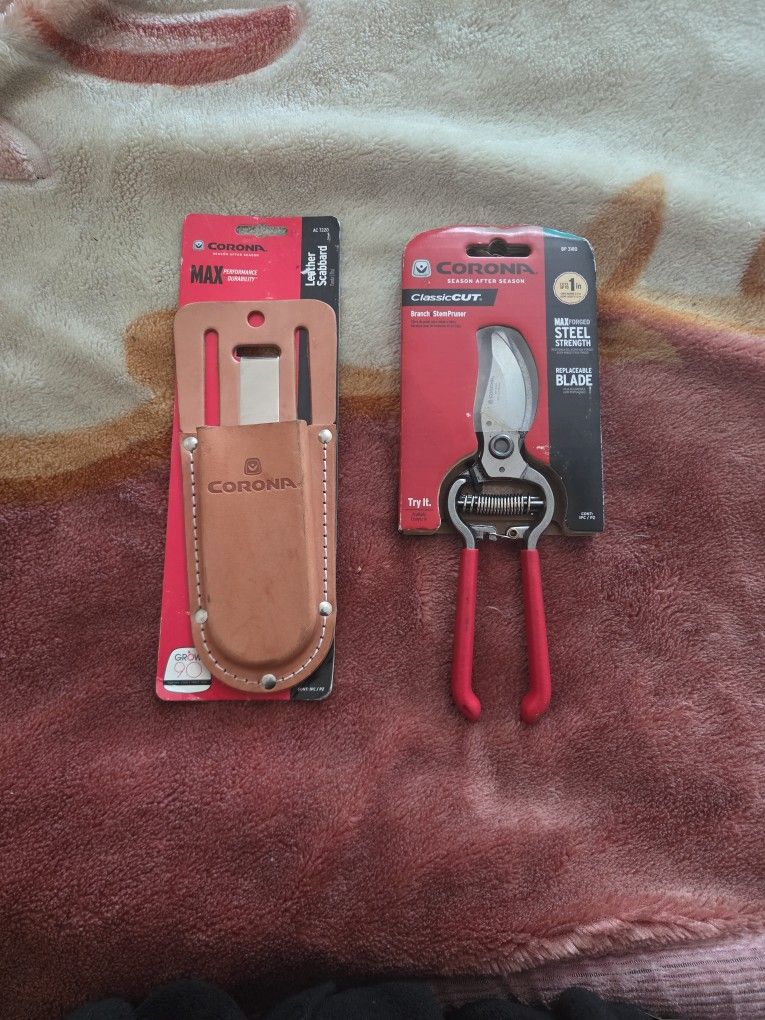 Corona Hand Pruners And Scabbard.