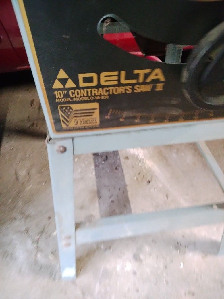 10 In Delta Contractor Saw Table Saw With Fence Works Great