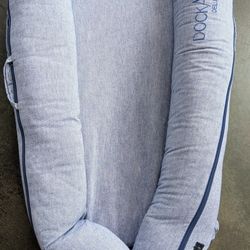 Doc a Tot deluxe plus blue baby floor lounger infant