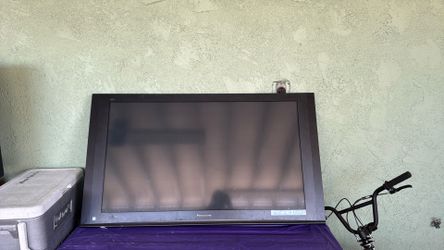 50” Panasonic Tv