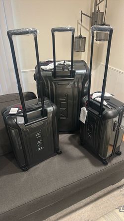 Tumi Luggage Set
