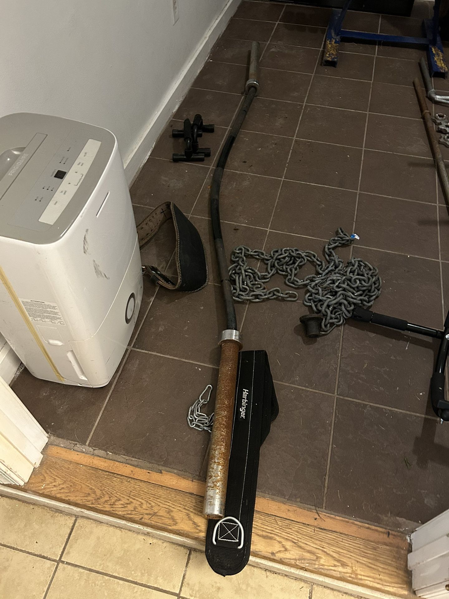 Titan Yukon Buffalo Bar For 2 Inch Weights Squat Curved Bar