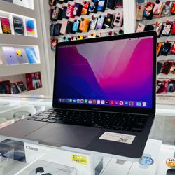 MacBook Pro 2020 2TB 32Ram i7
