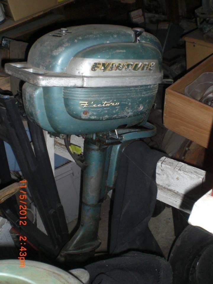 1953 Evinrude 7.5 Hp Outboard