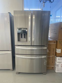Whirlpool 36” 24.5 Cu Ft Refrigerator in Fingerprint
