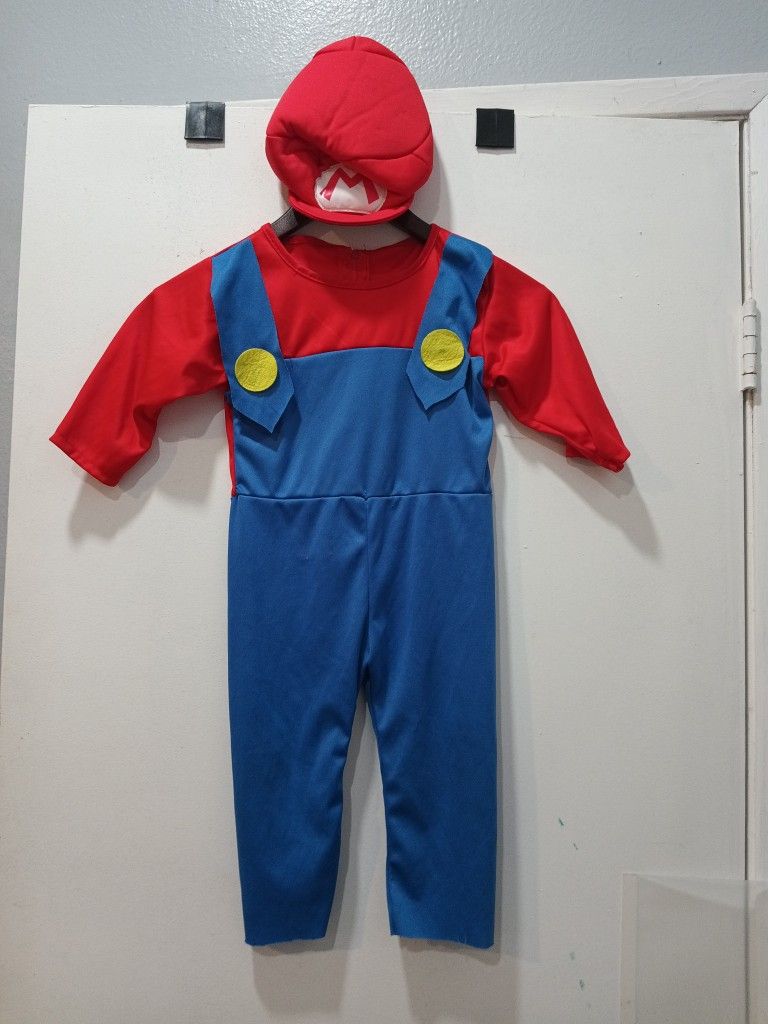 Mario brother's Halloween costume
size 18-24 Months