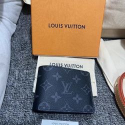 Luxury Men's Classic Monogram Wallet