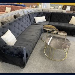 New In The Box 📦 Black Velvet Living Room Sectional Sleeper - Delivery And Financing Available 