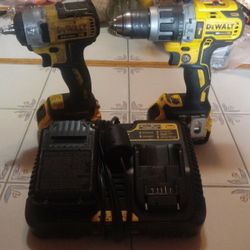 Charger Batteries & Drill
