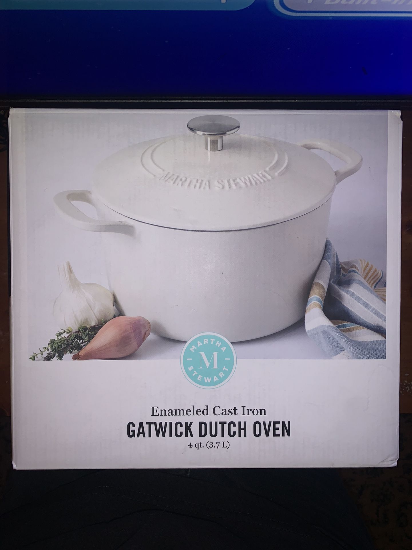 Martha Stewart Dutch Oven (NEVER USED)