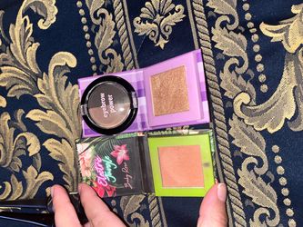 Blush & highlight & bronzer with eyebrow powder