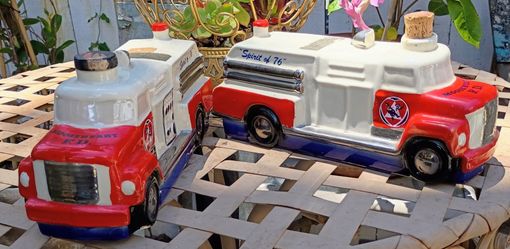 1974 O.M.B. Royal Halburton Spirit of 76 Patriotic Fire Engine Decanter Set