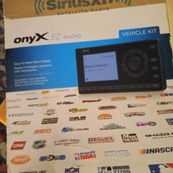 SIRIUS SATTELITE RADIO SET W CAR HOOKUPS