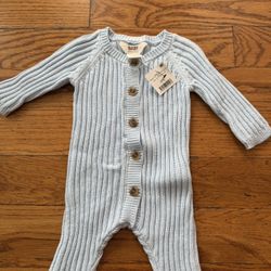 NWT Baby Organic Onesie Knit Long Sleeve Suit from Cotton On Kids Size 0-3 months 