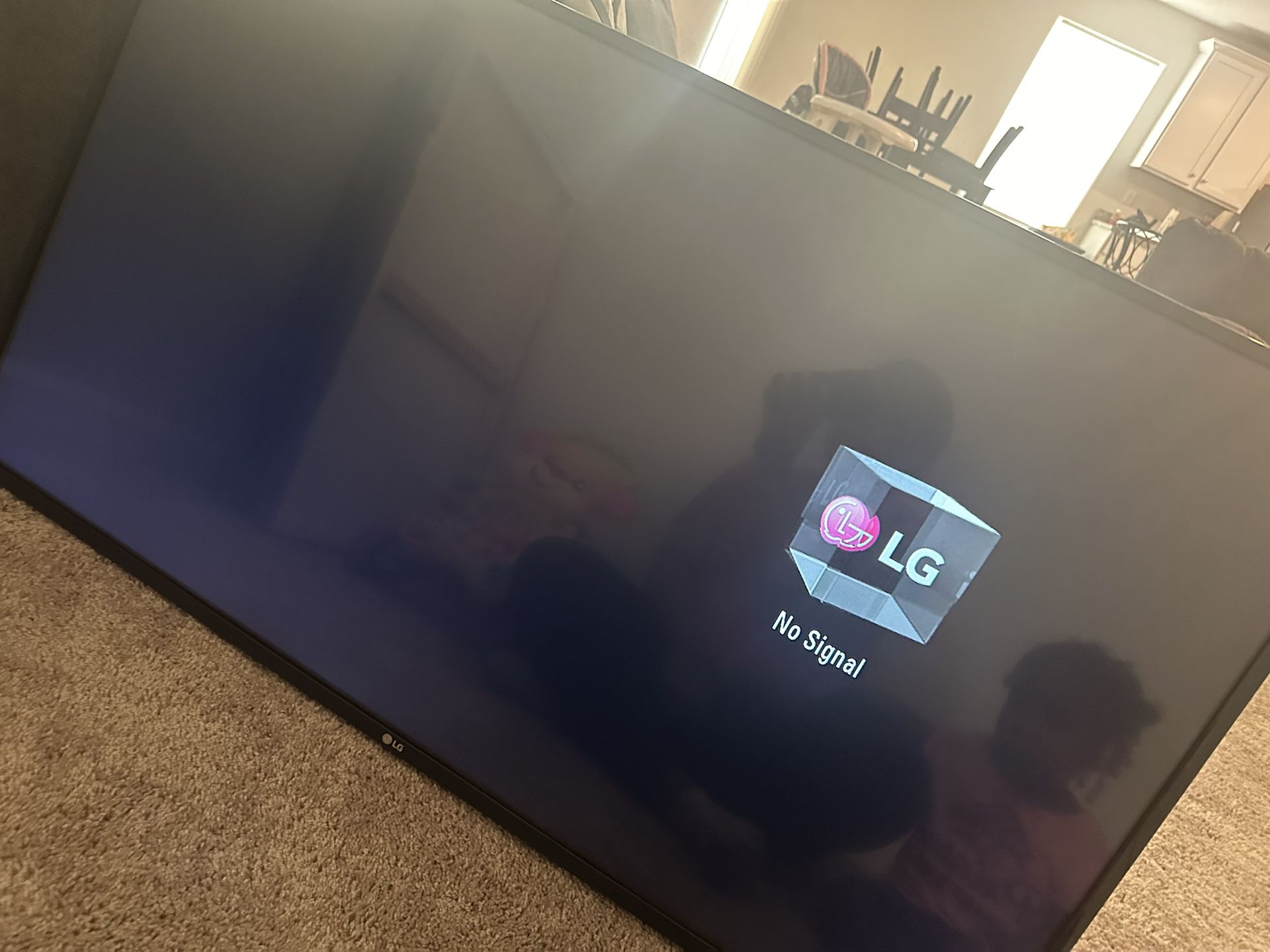 50 Inch Lg tv With Remote