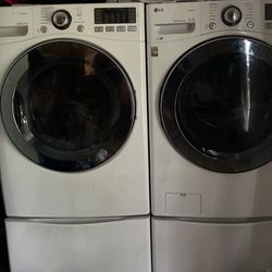 Washer And Dryer With pedestal