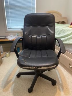 Black Leather Office Chair with Armrests