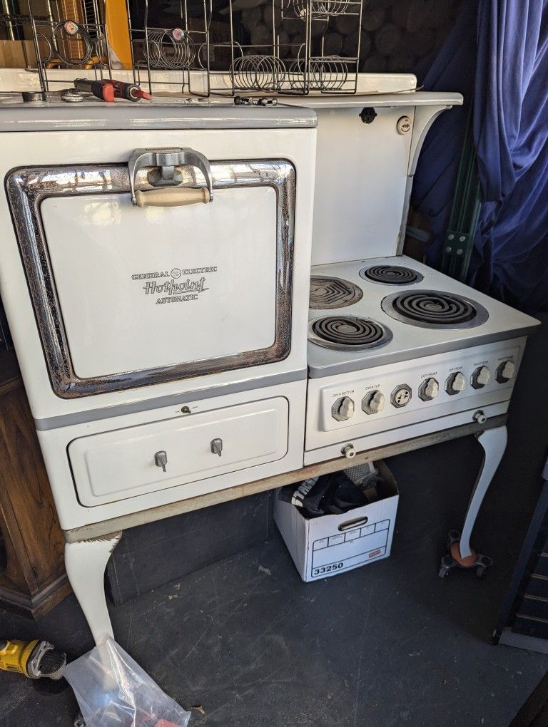 1920's Vintage Hotpoint Oven *Untested Sold As Is*