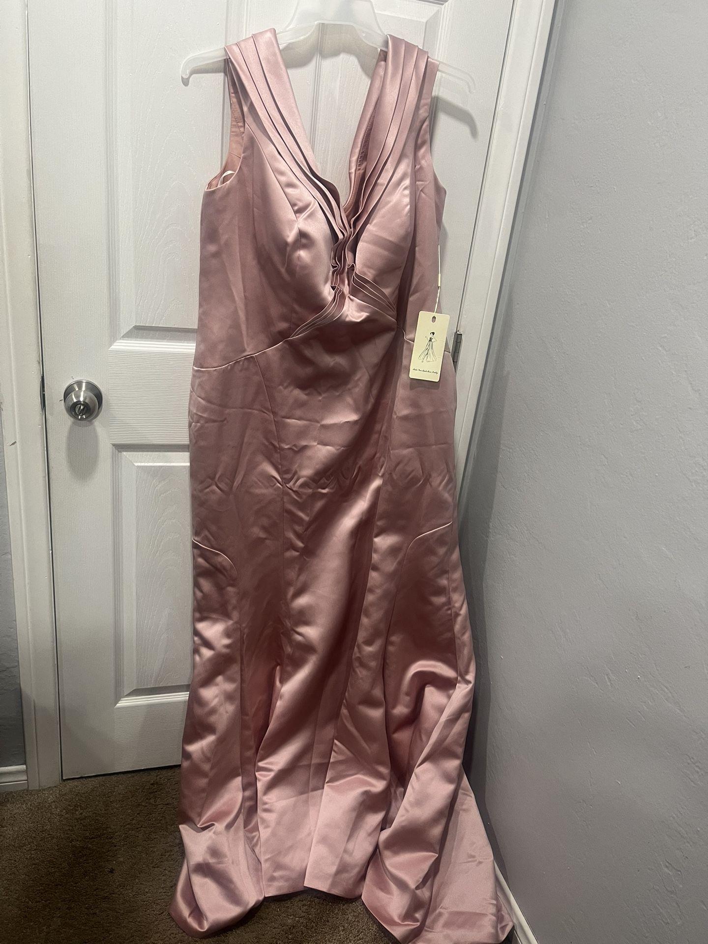 Mermaid Style Long Evening Dress