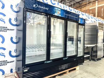 GLASS DOOR MERCHANDISER