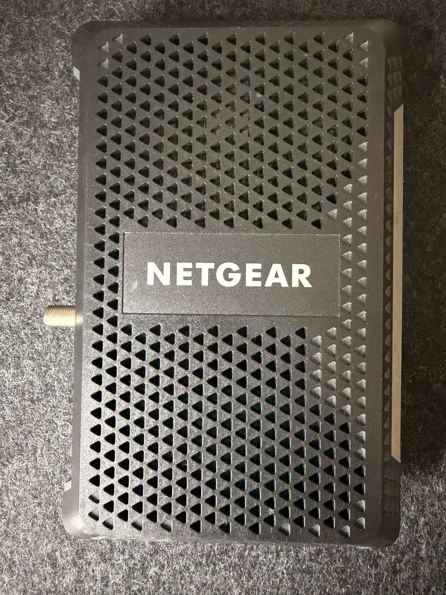 NETGEAR Cable Modem (DOCSIS 3.0)