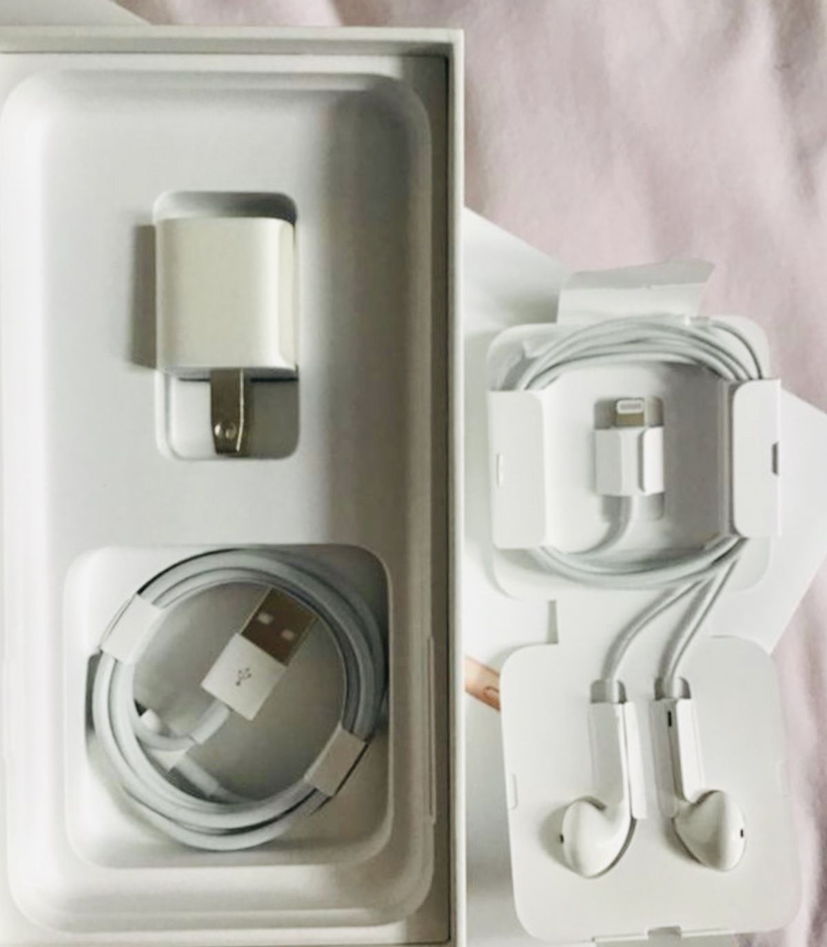 Apple Headphones + USB + Charger for IPhone