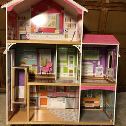 Large 3’X4’Barbie House with Wood Furniture and Extras.