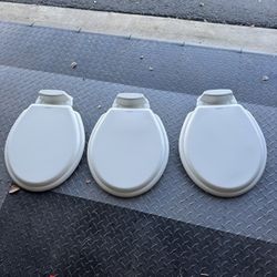 Dometic 310 RV Toilet Seats (5 Available)
