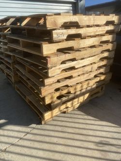 (20)4 Way Pallets 