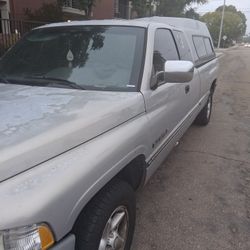 1997 Dodge Ram 1500 Truck For Parts