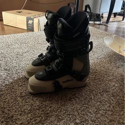 K2 Method Ski Boots Size 26.5 with box and receipt used once