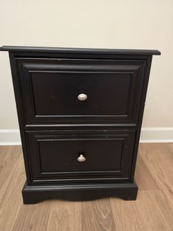 Solid wood filing cabinet