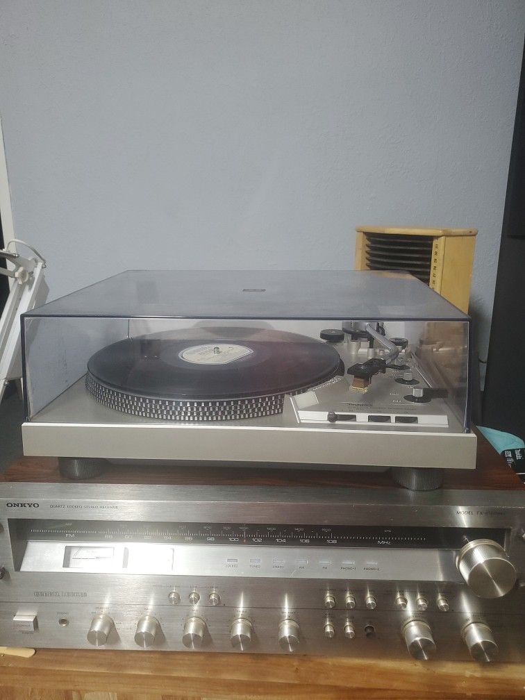 TECHNICS SL 1950 Stacker Turntable