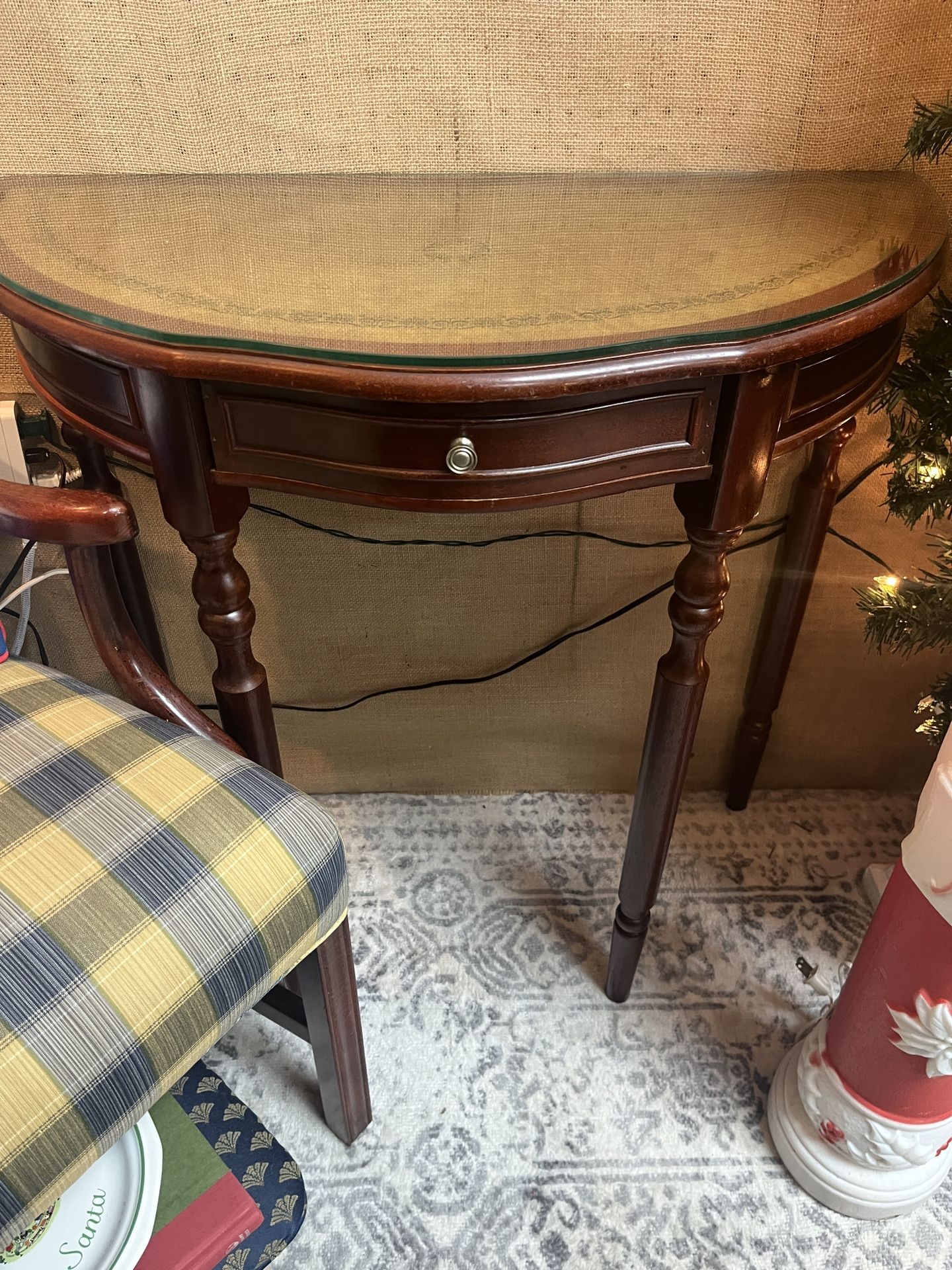 Vintage Console/Entry Table