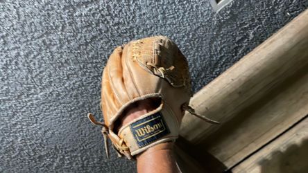 12 inches Wilson Ron Cey pro style snap action, baseball glove.