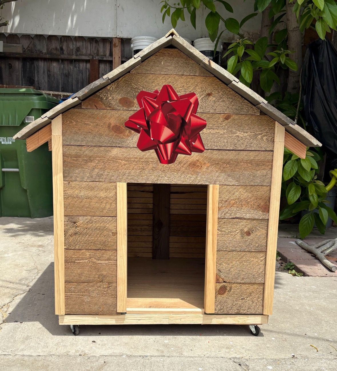 Dog House / Casa De Perro / Christmas/ Gift