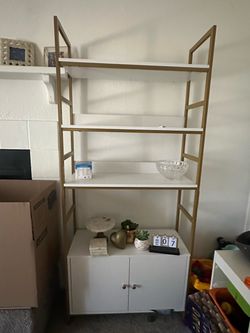 Bookshelf
