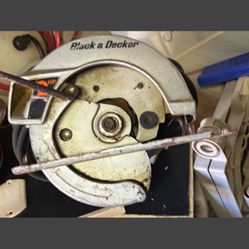 Vintage BLACK & DECKER 7390 7-1/4" Circular Saw 