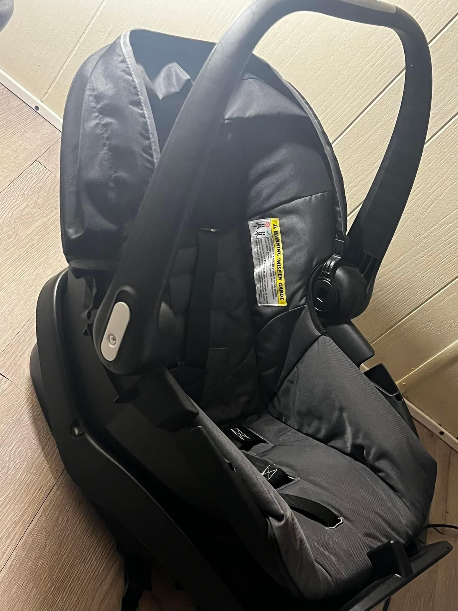 Newborn Car seat 