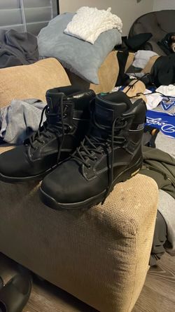 Khombu steel toe boots 8.5