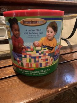 100 piece wooden block set