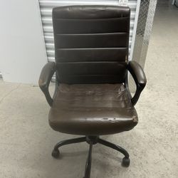 FREE Office Chair – Needs Some TLC