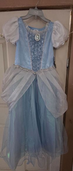 Disney store Cinderella dress size 9/10