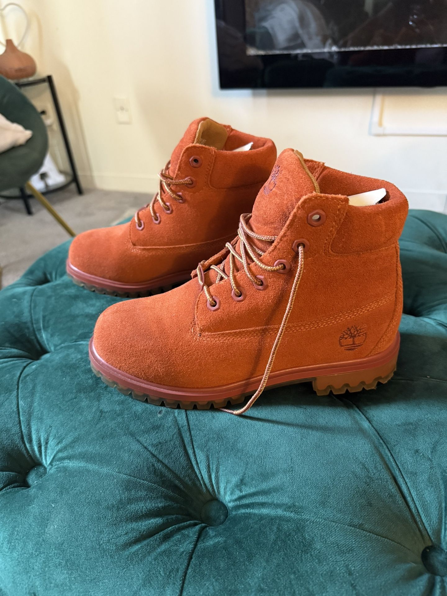 Brand New Timberland 6-Inch Premium Waterproof Boots – Limited Edition Orange Suede